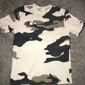 men’s medium size champion shirt